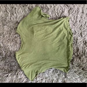 Divided basic cropped pocket tee